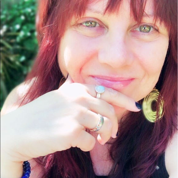 Welcome to my POSH closet! Posh Ambassador š - Picture 7 of 9